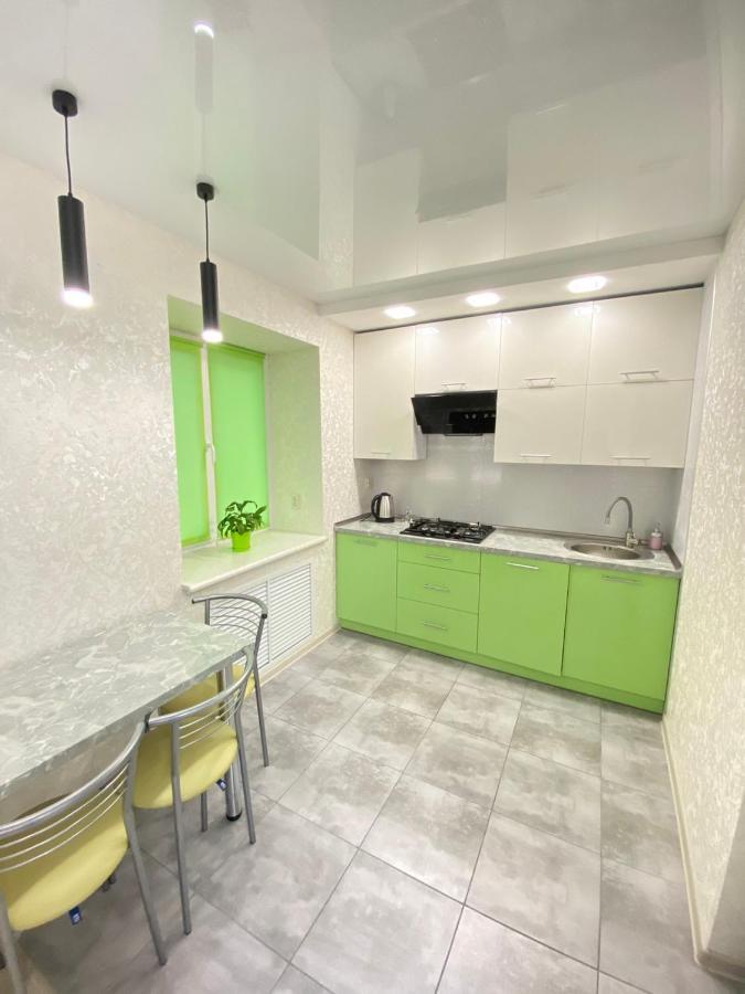 Suite Mira Avenue Center Двухкомнатная Квартира В Центре Возле Тц Цум Tsjernihiv Buitenkant foto