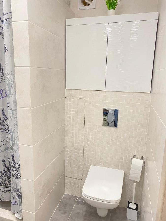 Suite Mira Avenue Center Двухкомнатная Квартира В Центре Возле Тц Цум Tsjernihiv Buitenkant foto
